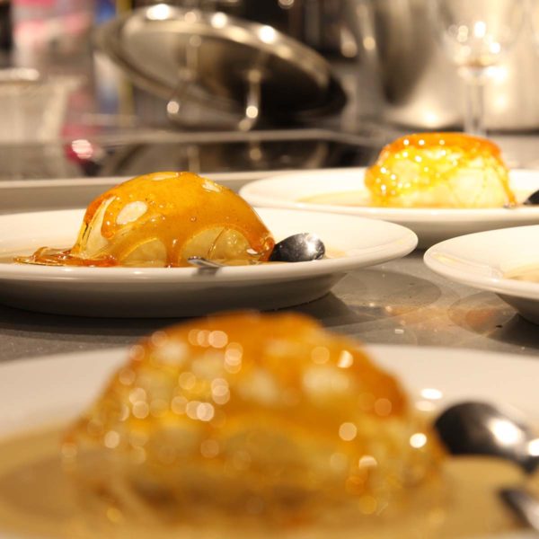 Assiettes de desserts dressés